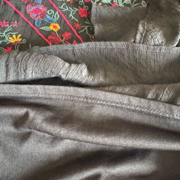 Umgee Women's Floral Embroidered Keyhole Bell Sleeve Mini Dress SZ XL #2425 - Picture 15 of 16